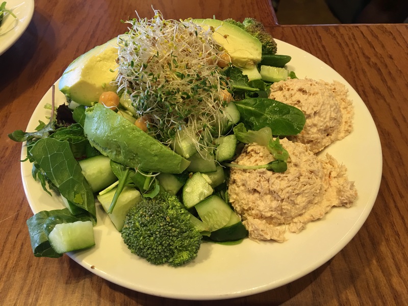 Miami Juice - Delicious tuna and avocado dish